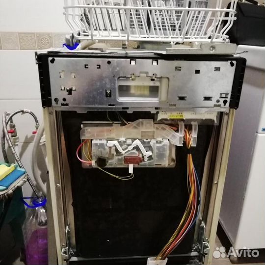 Ремонт стиральных машин Холодильников и Посудомоек