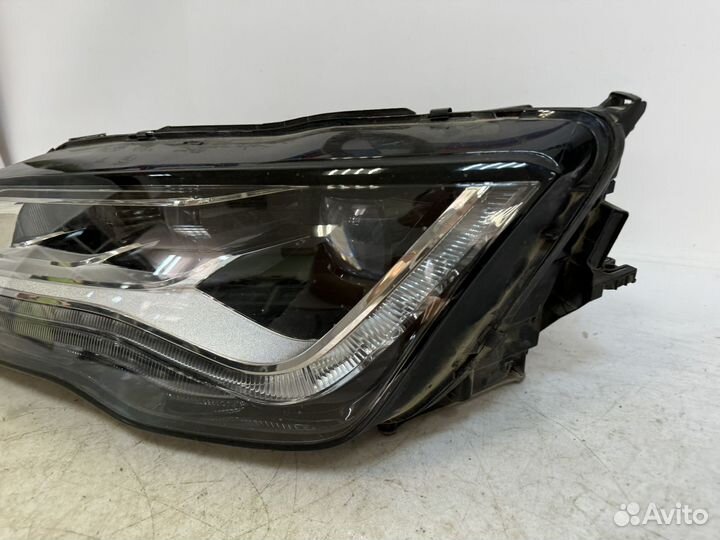 Фара левая на Audi A7 4G matrix оригинал передняя