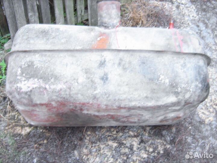 Топливный бак на авто. ЗИЛ газ