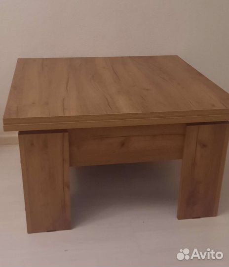 Журнальный столик