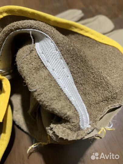 Перчатки кожаные новые, цвета разные