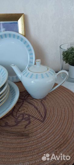 Чайно- кофейный сервиз Рига Шиповник Болгария СССР