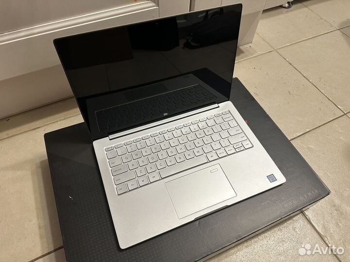 Ноутбук Xiaomi Mi Notebook Air 13.3