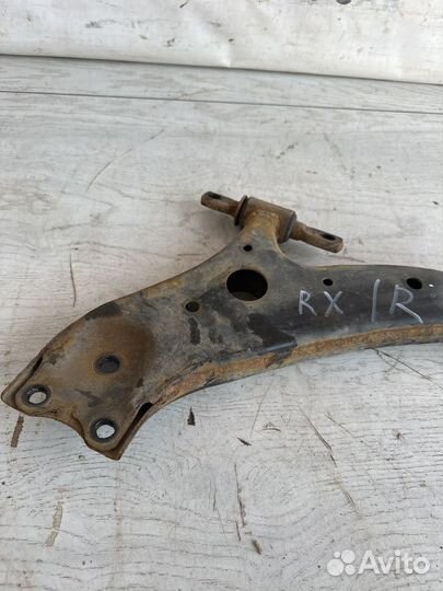 Lexus RX4 Рычаг передний нижний