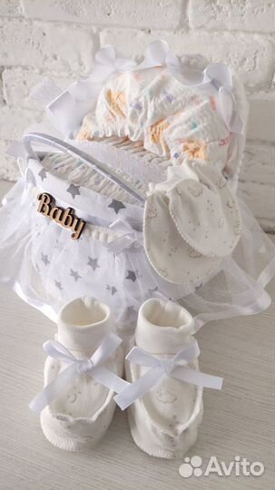 Торт из памперсов /колясочка