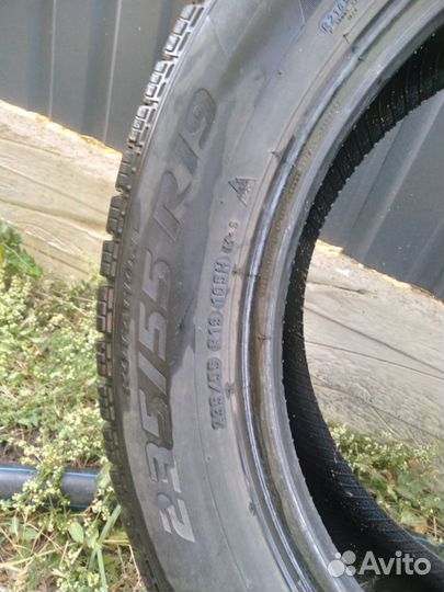 Pirelli Ice Zero 235/55 R19