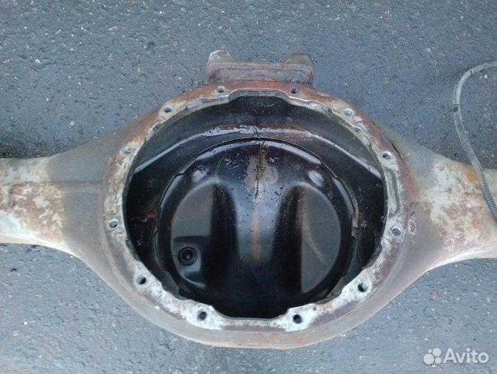 Чулок заднего моста задний Mercedes-Benz Atego 8