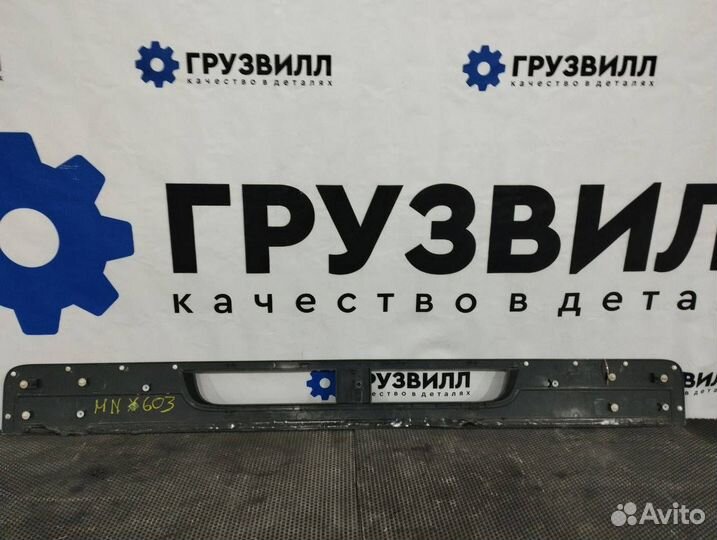 Решетка капота Volvo FMX 84162402