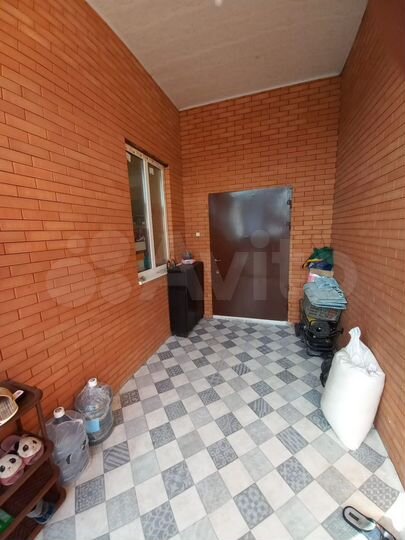 Дом 190 м² на участке 6 сот.