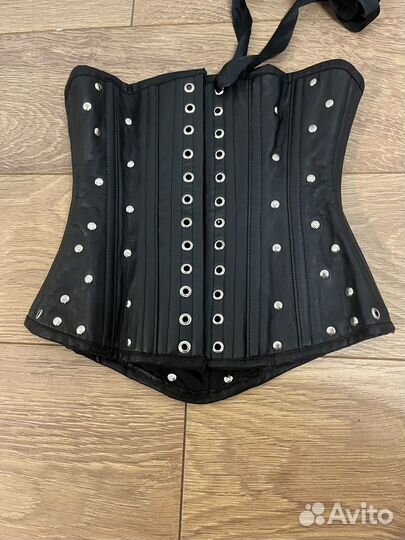 Женский корсет кожаный