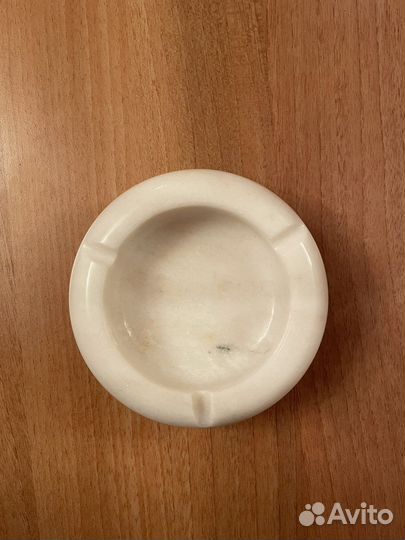 Пепельница мраморная