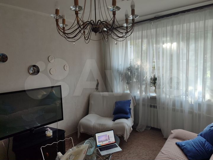 3-к. квартира, 54 м², 1/5 эт.