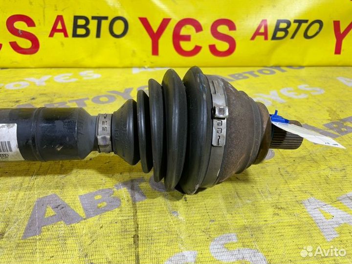 Привод передний правый Volkswagen Touran 1T2