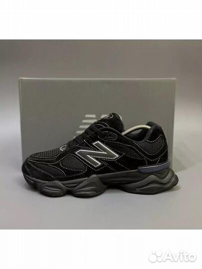 New Balance 9060 Triple Black