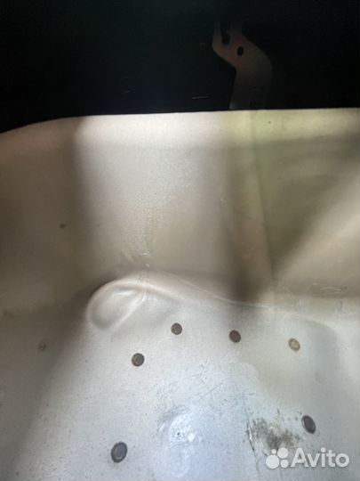 Бензобак Мицубиси Лансер 9