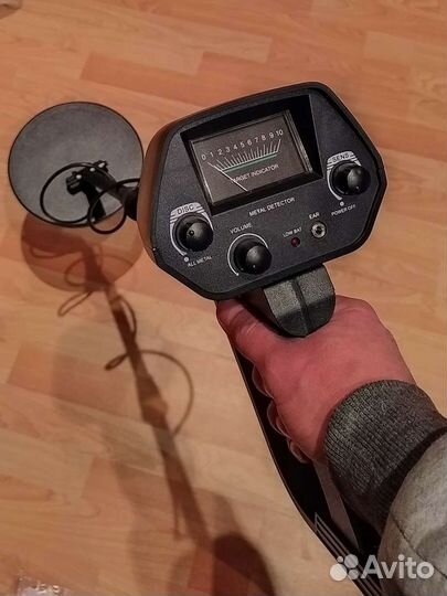 Металлоискатель MD4030 новый