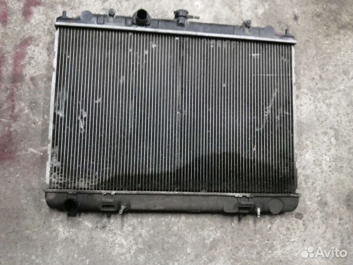 Радиатор ниссан либерти