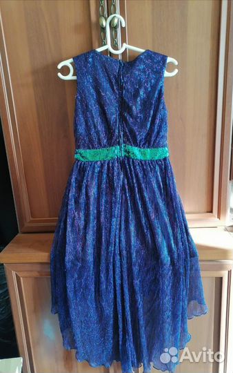 Платье нарядное на девочку