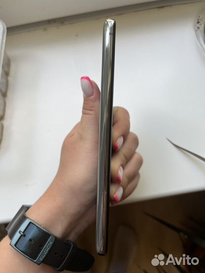 Samsung Galaxy S20, 8/128 ГБ