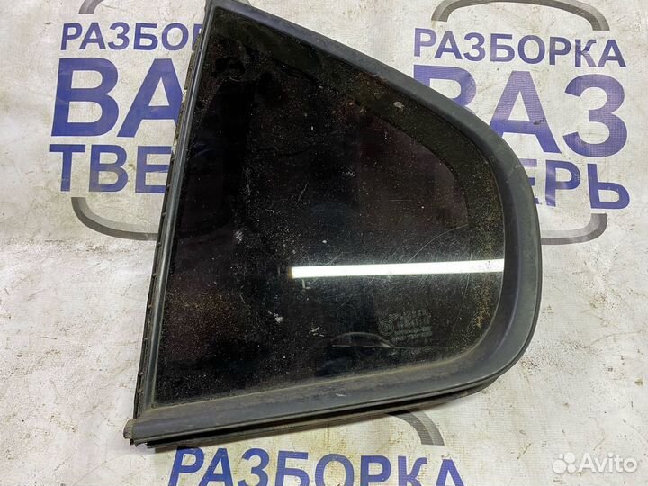 Стекло глухое левое Ровер 45