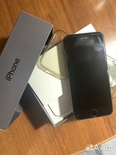Телефон iPhone 8 64 gb