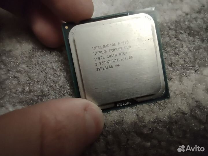 Процессор е7500 (775 socket)