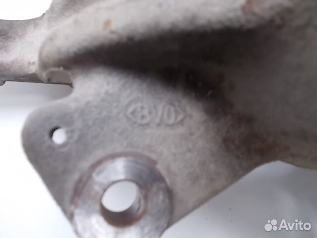 Рено Меган Сценик Кулак передний левый