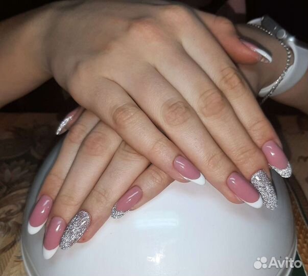 Маникюр педикюр