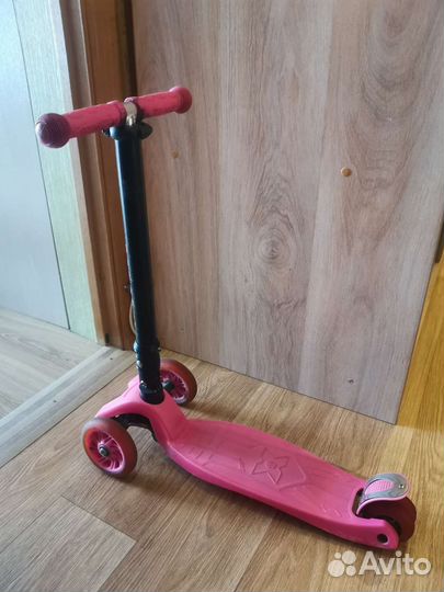 Самокат детский трехколесный