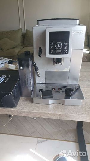 Кофемашина Delonghi ecam23.450