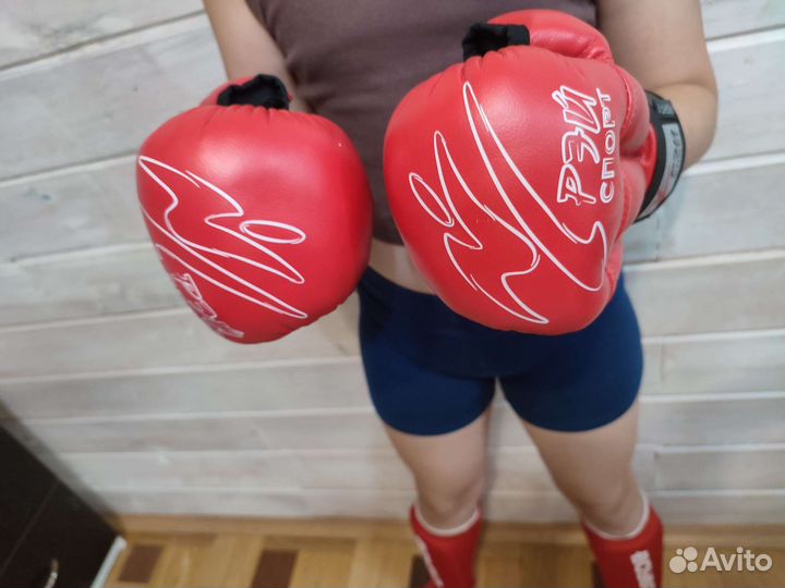 Боксерские перчатки 8 oz