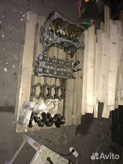 Разобранный двигатель shda 1.6 с ff2