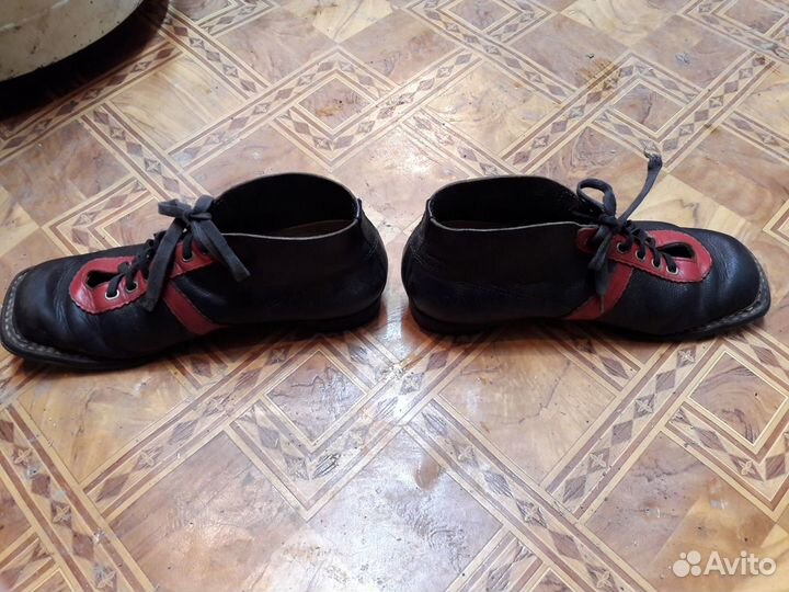Кожаные лыжные ботинки СССР 43 размер