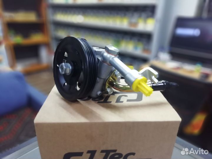 Насос гура Nissan Navara Pathfinder R51 D40