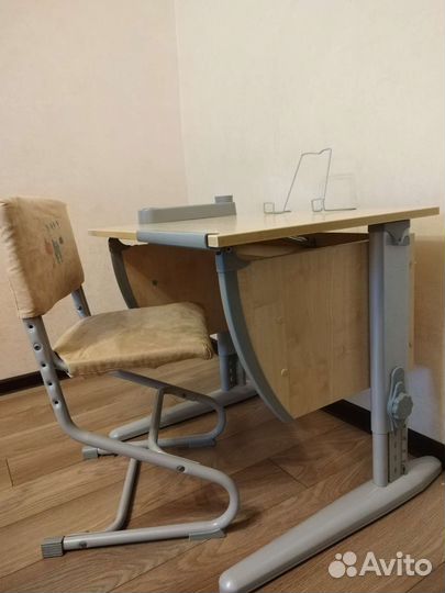 Растущая парта и стул Деми