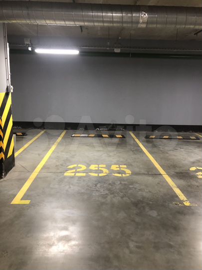 Машиноместо, 15 м²