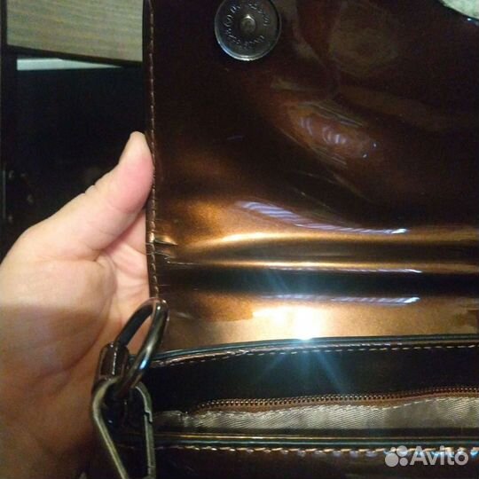 Сумка женская лакированная