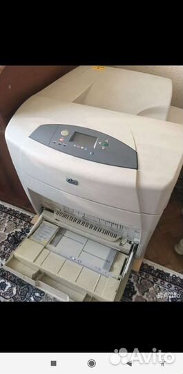 Принтер hp 5550. Лазерный цветной формат А3