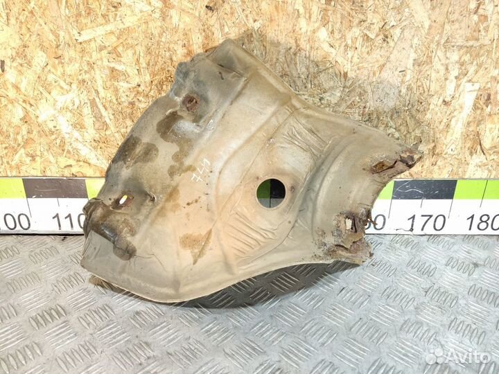 Экран тепловой Ford Focus 2005-2008