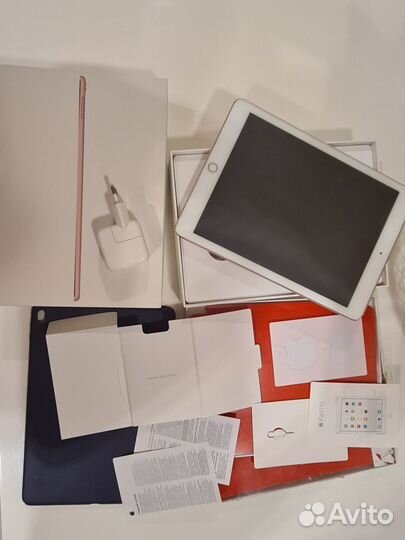 iPad pro 9 7 wifi + cellular 32 Gb