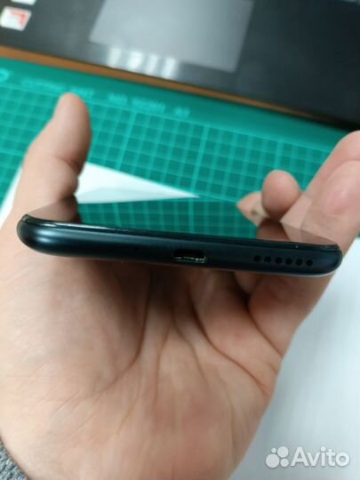 HONOR 8C, 4/32 ГБ