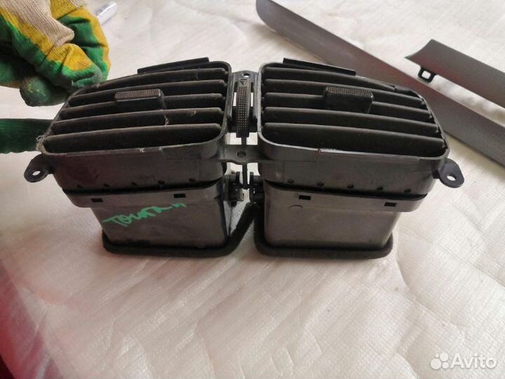 Дефлектор воздушный Hyundai Santa Fe 1 2008