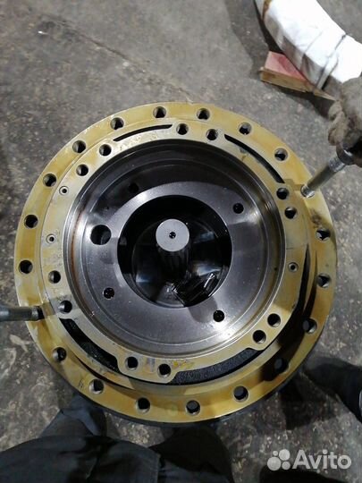 Редуктор хода doosan DH300