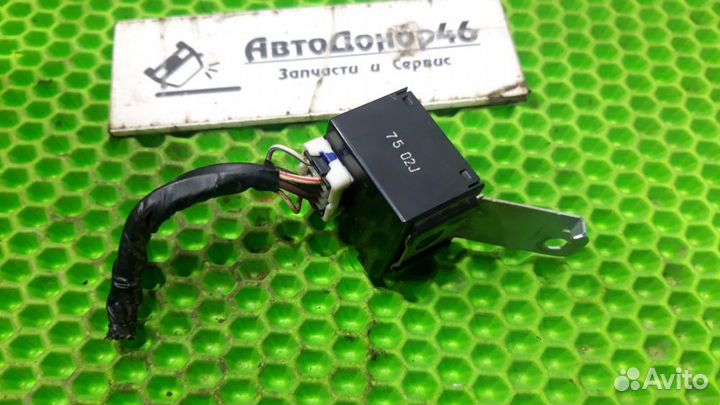 Реле 6 контактов Nissan Almera Classic B10