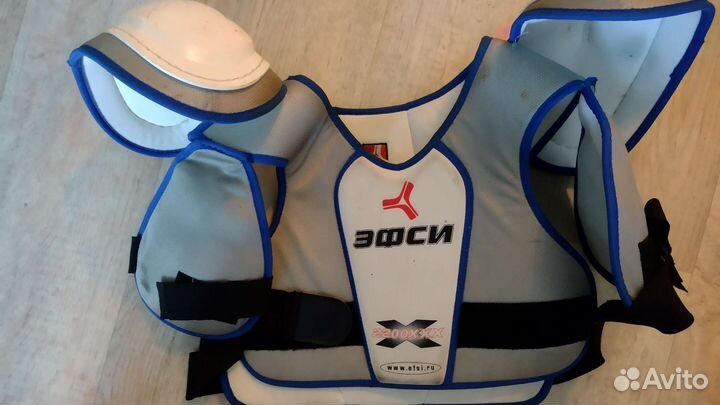 Нагрудник хоккейный взрослый