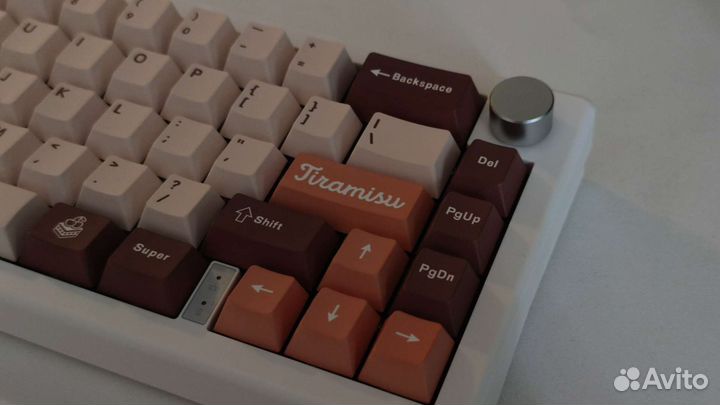 Кастомная клавиатура GMK67 Tiramisu