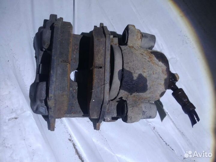 Суппорта передние Skoda Octavia Tour A4