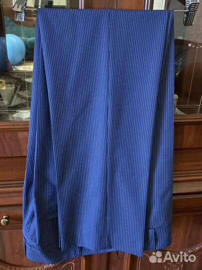 Костюм новый тройка, размер 48. Турция