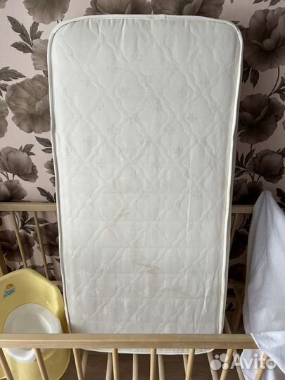 Детская кроватка