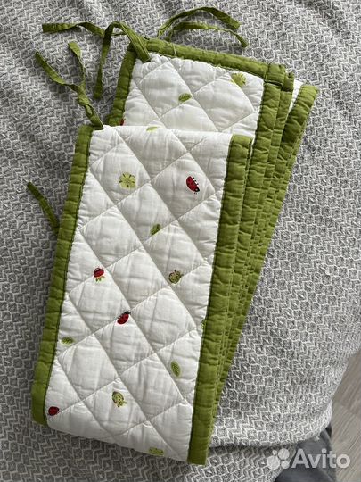 Бортик Икеа мягкий